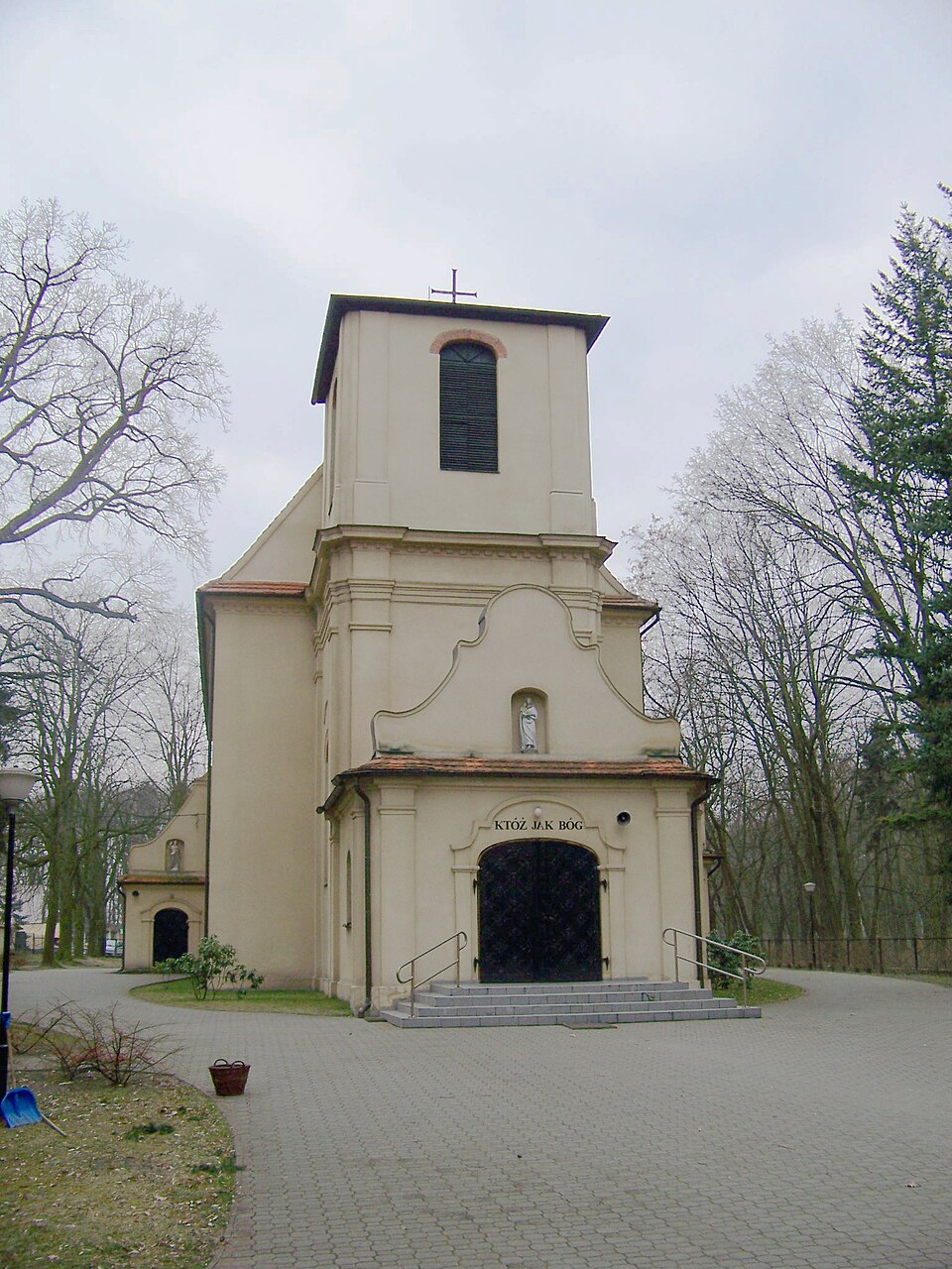 Kościół NMP Wniebowziętej – Gołuchów