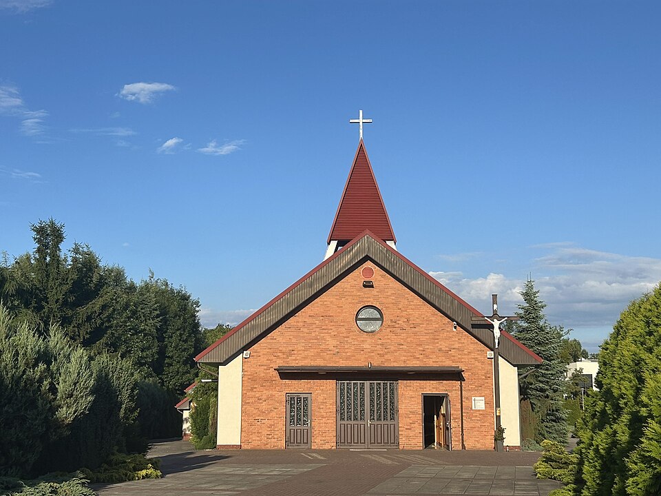 Kościół Matki Boskiej Częstochowskiej – Ostrów Wielkopolski