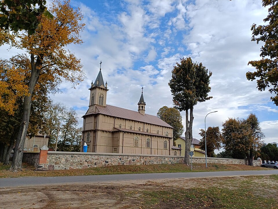 Kościół Trójcy Świętej – Żeliszew Podkościelny