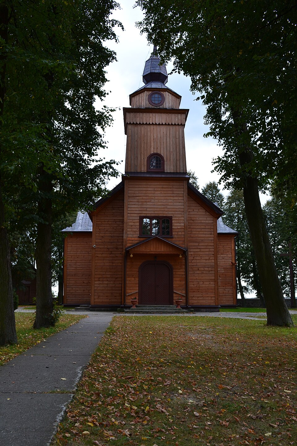 Kościół św. Jana Apostoła i Ewangelisty – Polskowola