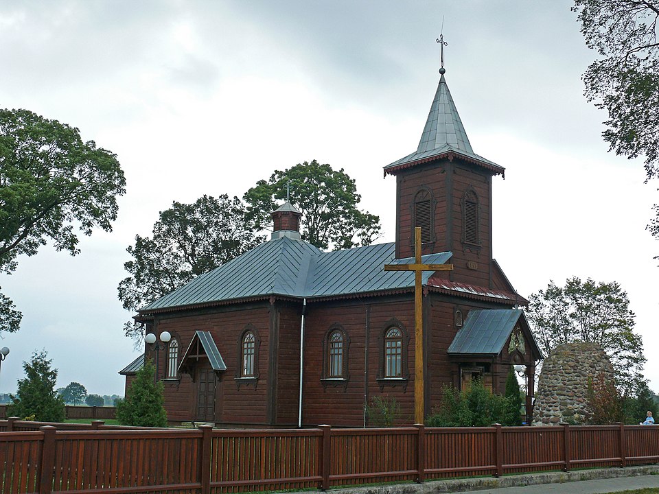 Kościół Trójcy Świętej – Połoski