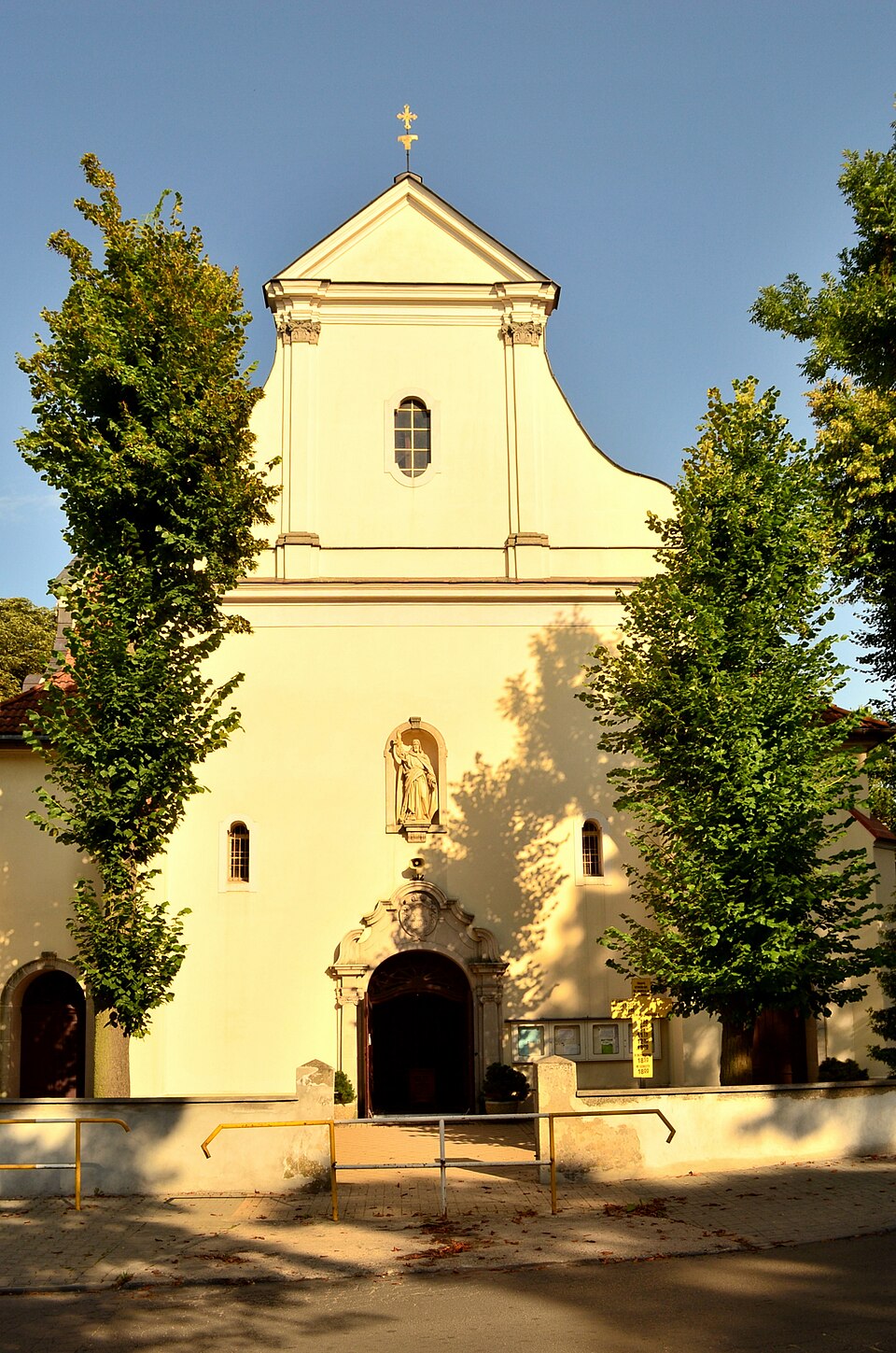Kościół św. Andrzeja Ap. – Komorniki