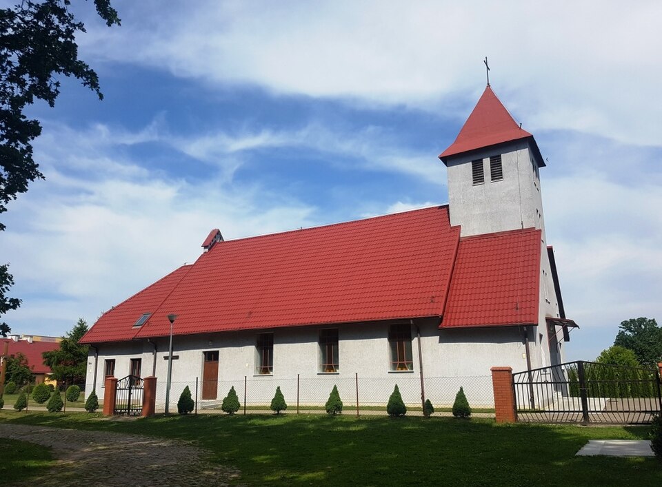 Kościół NMP Królowej Polski – Lipowina