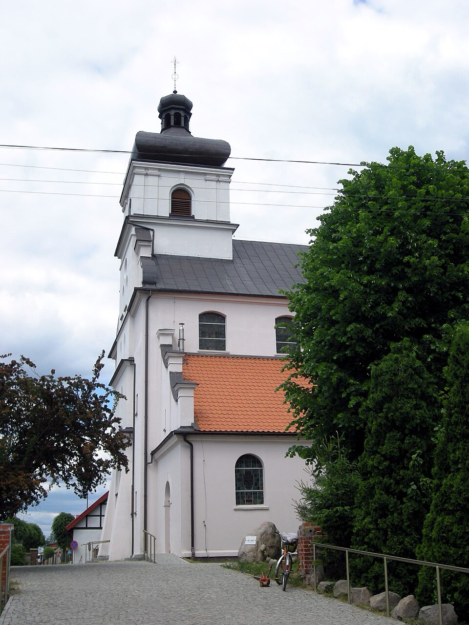Kościół Trójcy Świętej – Jeżewo