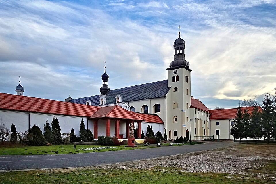 Kościół Zwiastowania NMP – Skępe