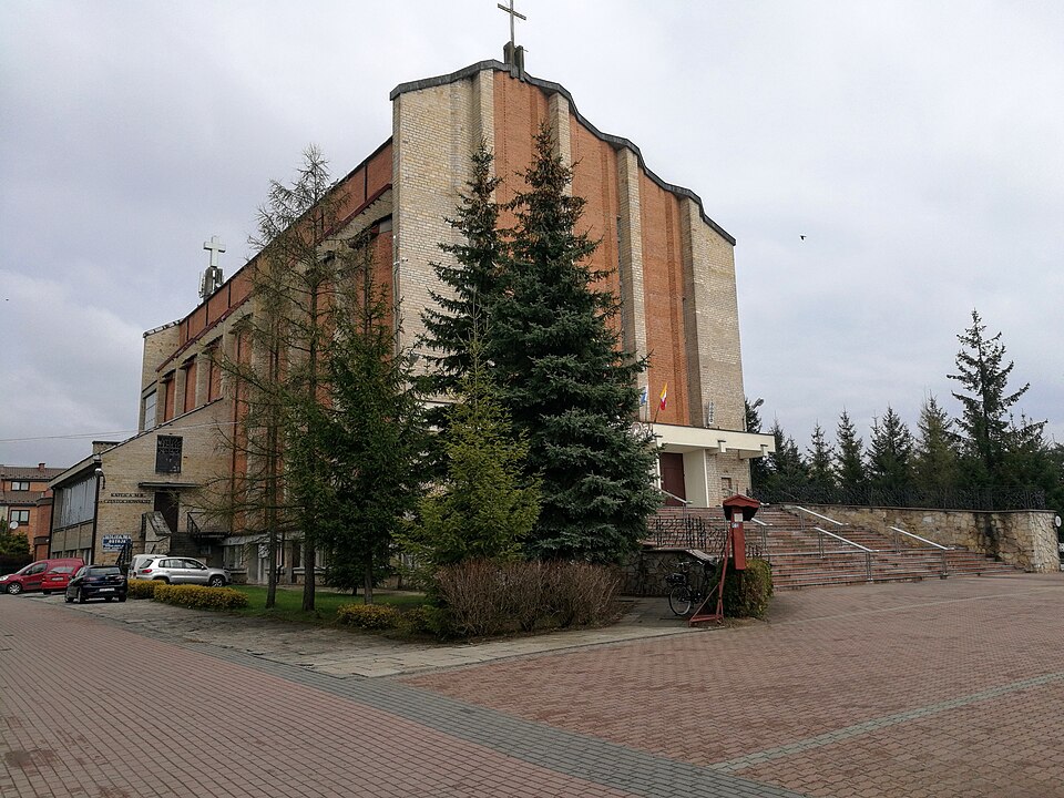 Kościół Podwyższenia Krzyża Świętego – Opoczno
