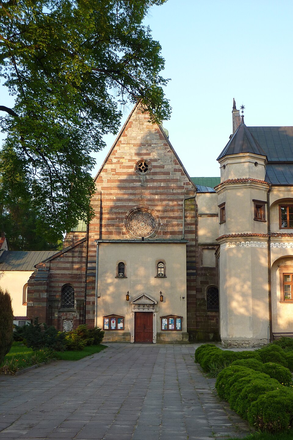 Kościół św. Floriana i Wniebowzięcia NMP – Wąchock