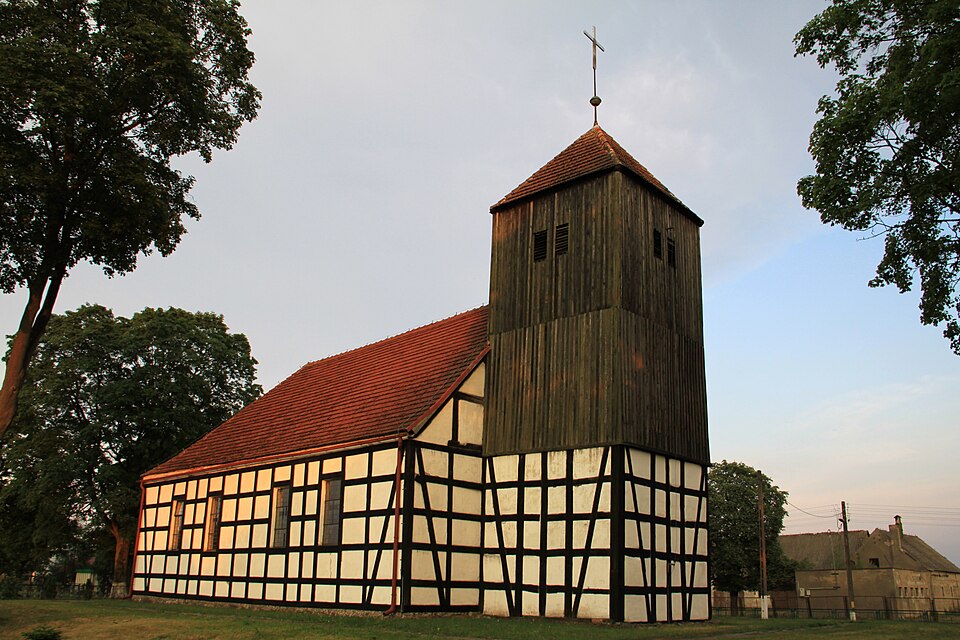 Kościół Nawiedzenia NMP – Brzeziny