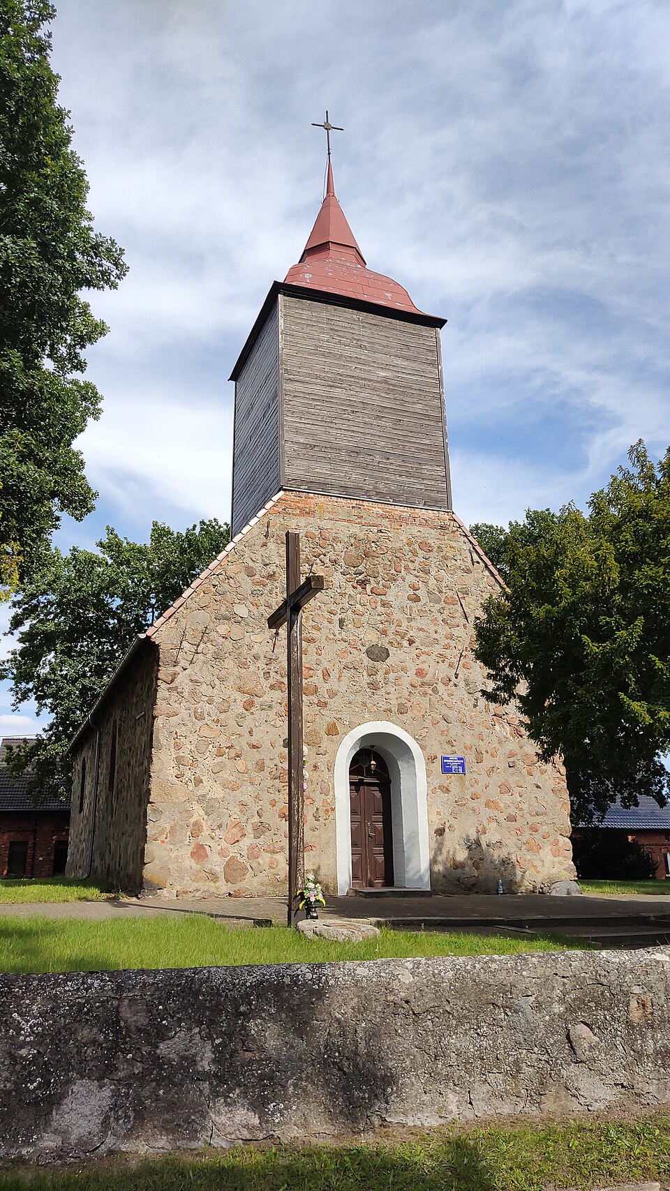 Kościół św. Antoniego – Rożnowo Nowogardzkie