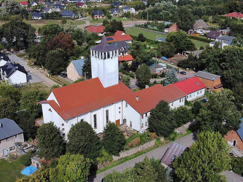 Kościół Chrystusa Króla Wszechświata – Dołuje