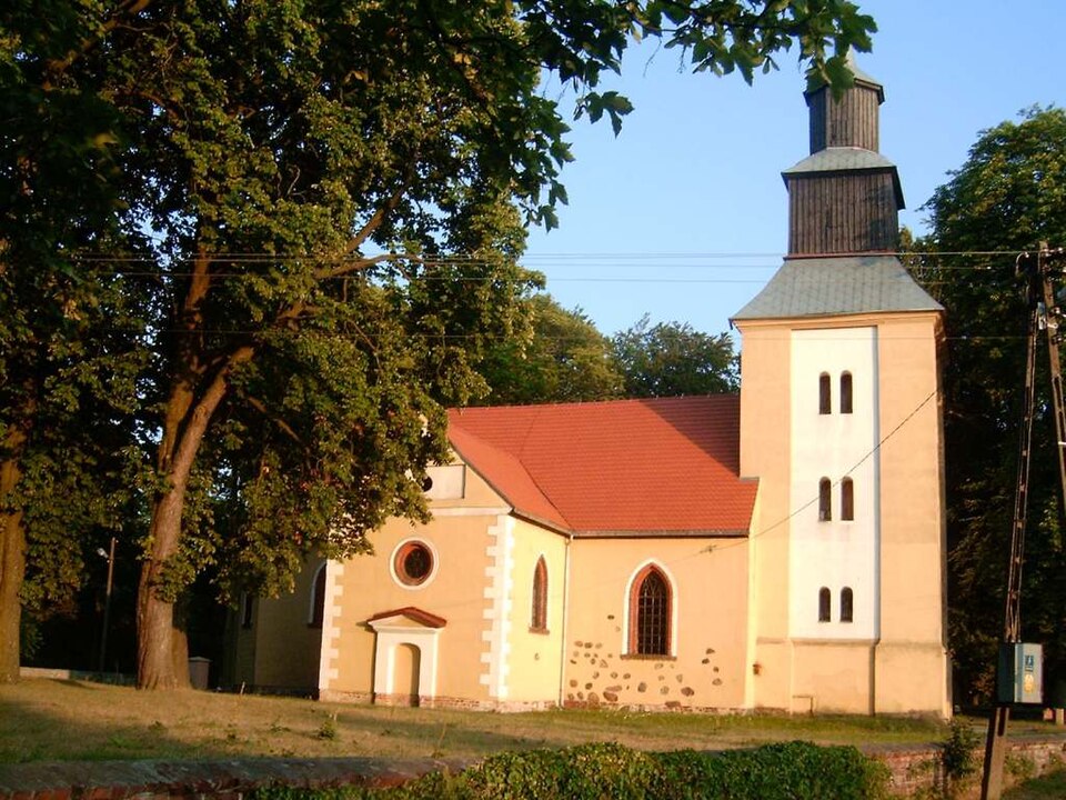 Kościół św. Stanisława Kostki – Karnice