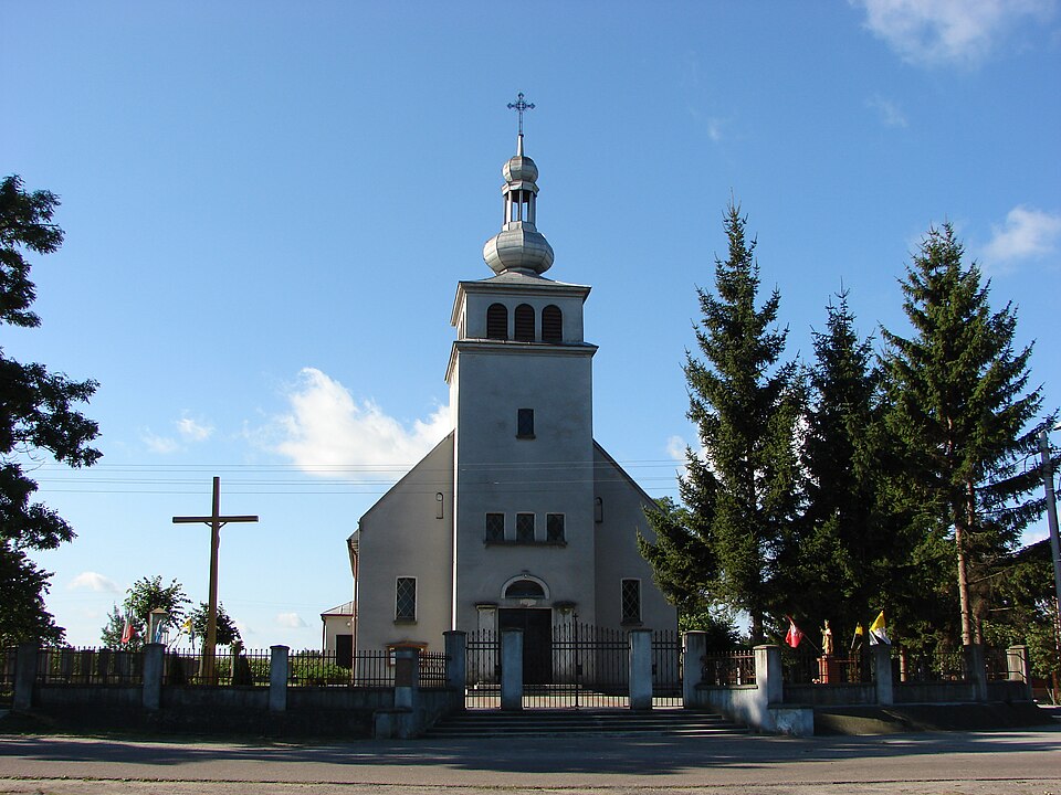 Kościół Świętej Trójcy – Lubomin