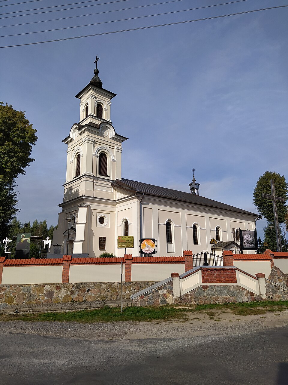 Kościół Nawiedzenia NMP – Zaduszniki