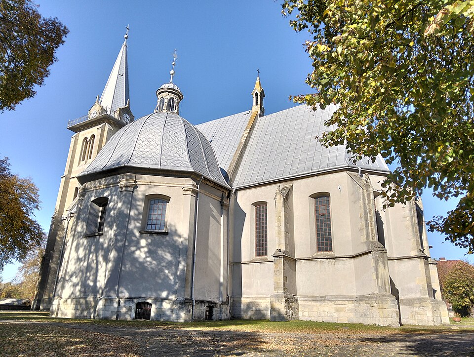 Kościół Trójcy Świętej – Działoszyce