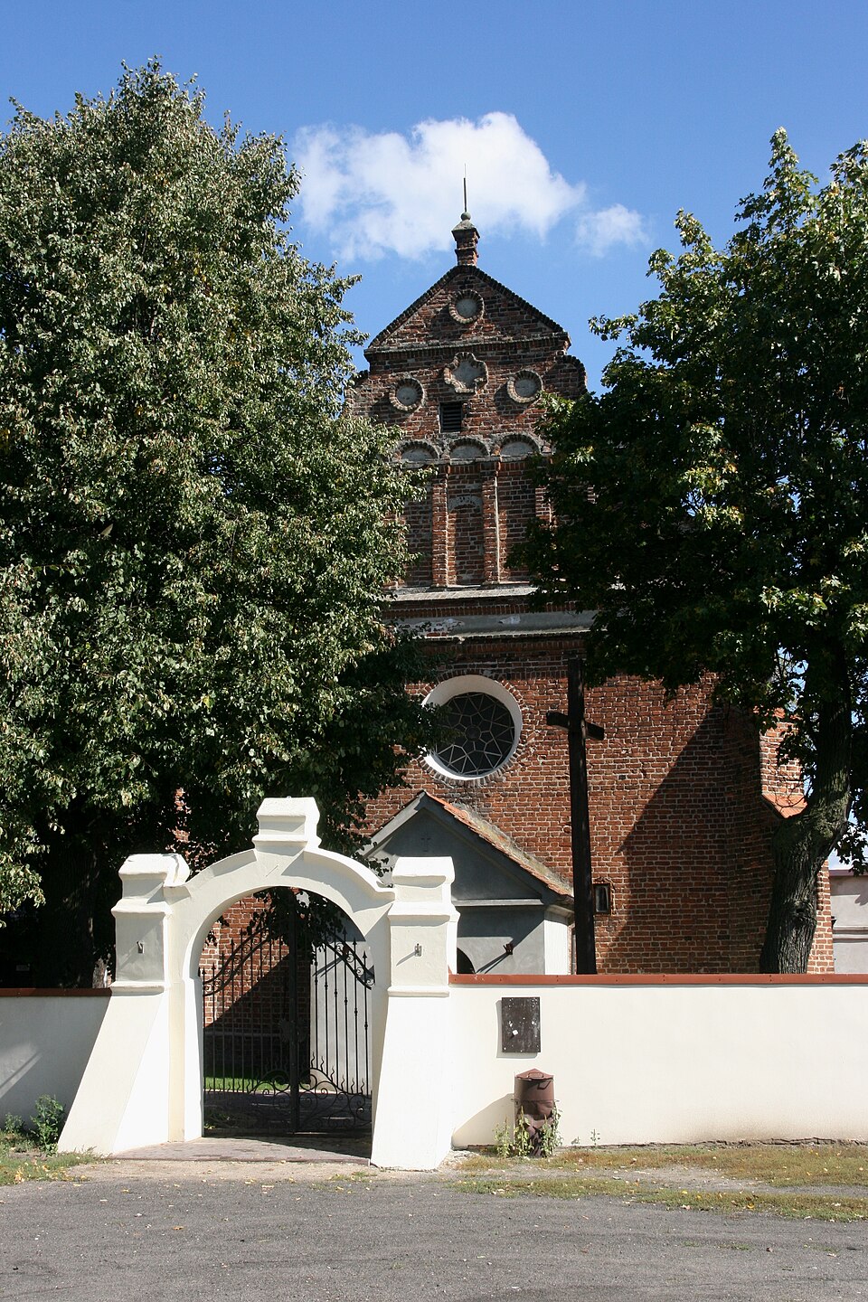 Kościół św. Michała Archanioła – Chruślin