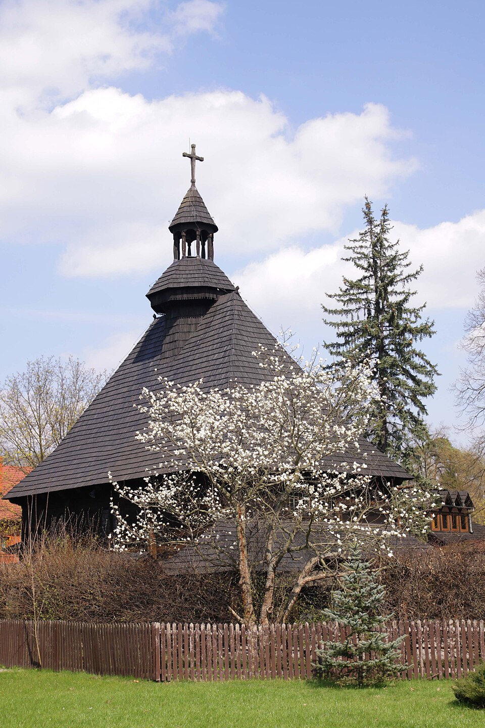 Kościół MB Królowej Polski – Spała