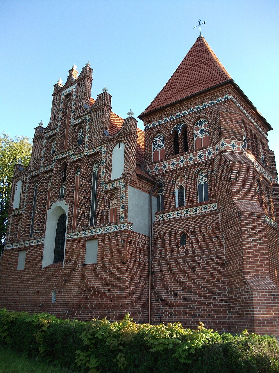 Kościół św. Kosmy i Damiana – Okonin