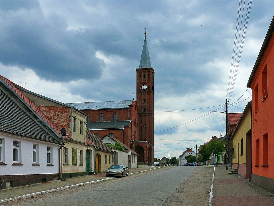 Kościół Podwyższenia Krzyża Świętego – Bobrowice
