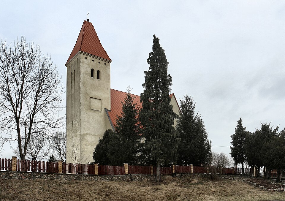 Kościół św. Jadwigi – Stare Strącze