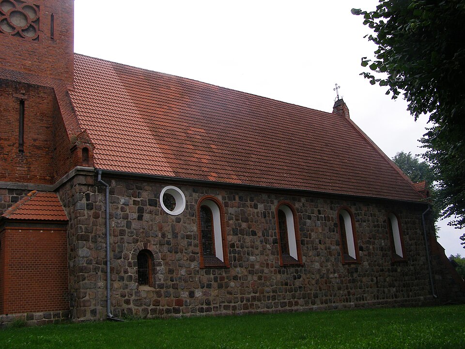 Kościół św. Stanisława Kostki – Ogardy