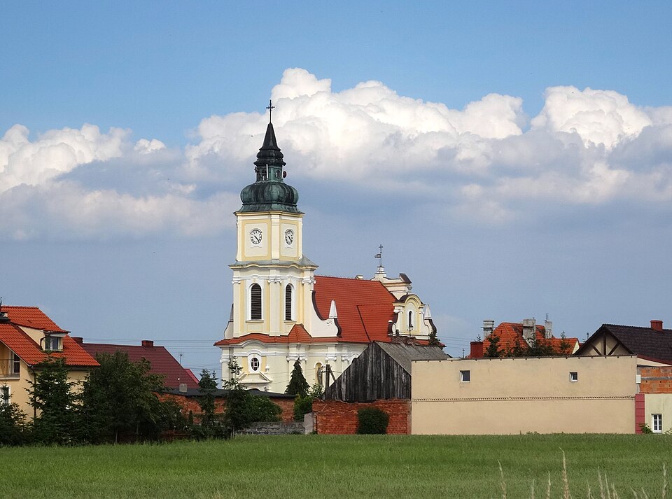 Kościół św. Ap. Piotra i Pawła – Wierzchucin Królewski