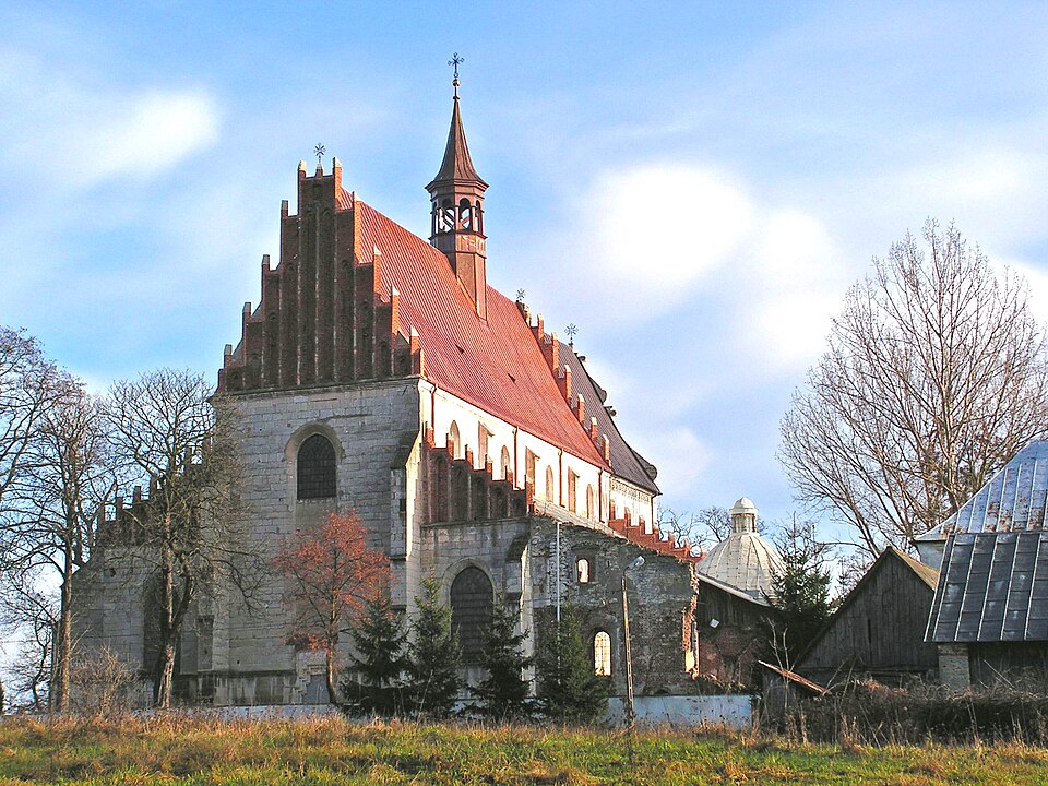 Kościół św. Ap. Piotra i Pawła – Beszowa