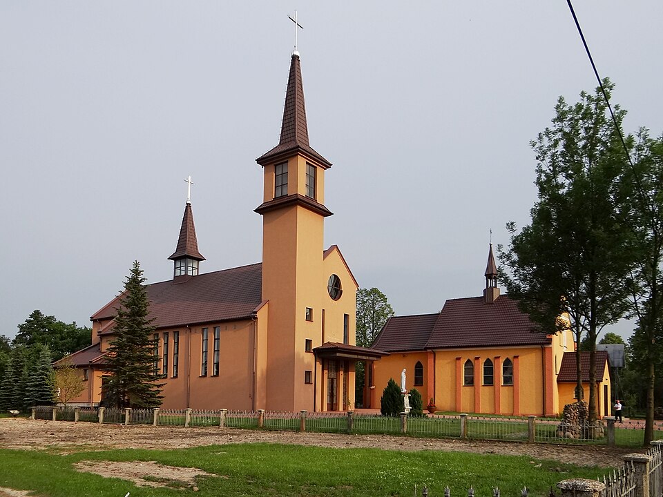 Kościół Niepokalanego Serca NMP – Cholewiana Góra