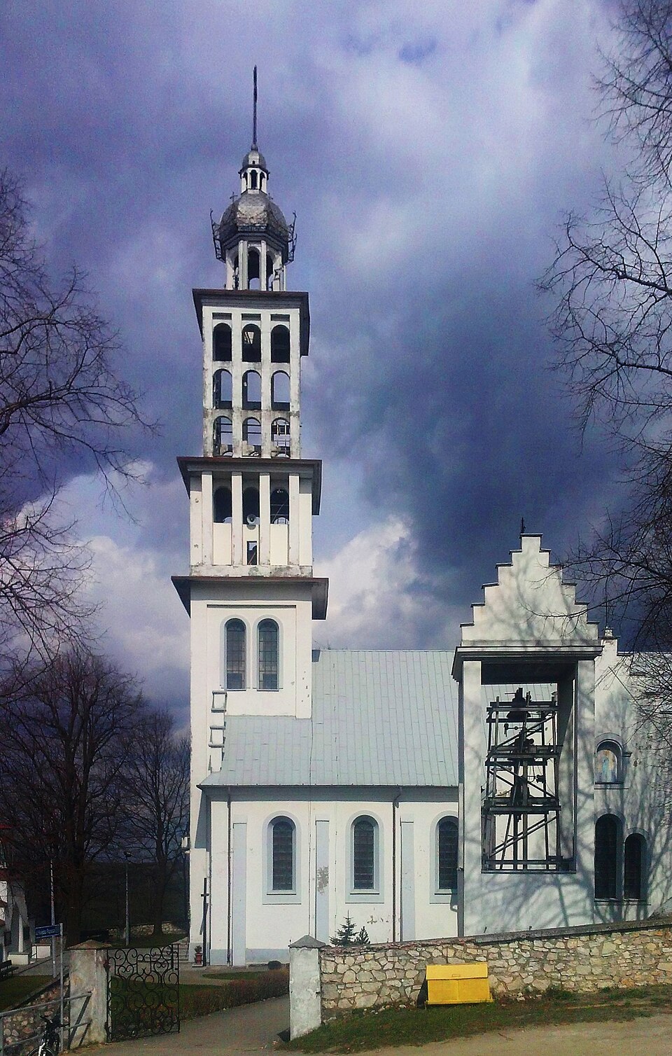 Kościół Narodzenia NMP – Płoki