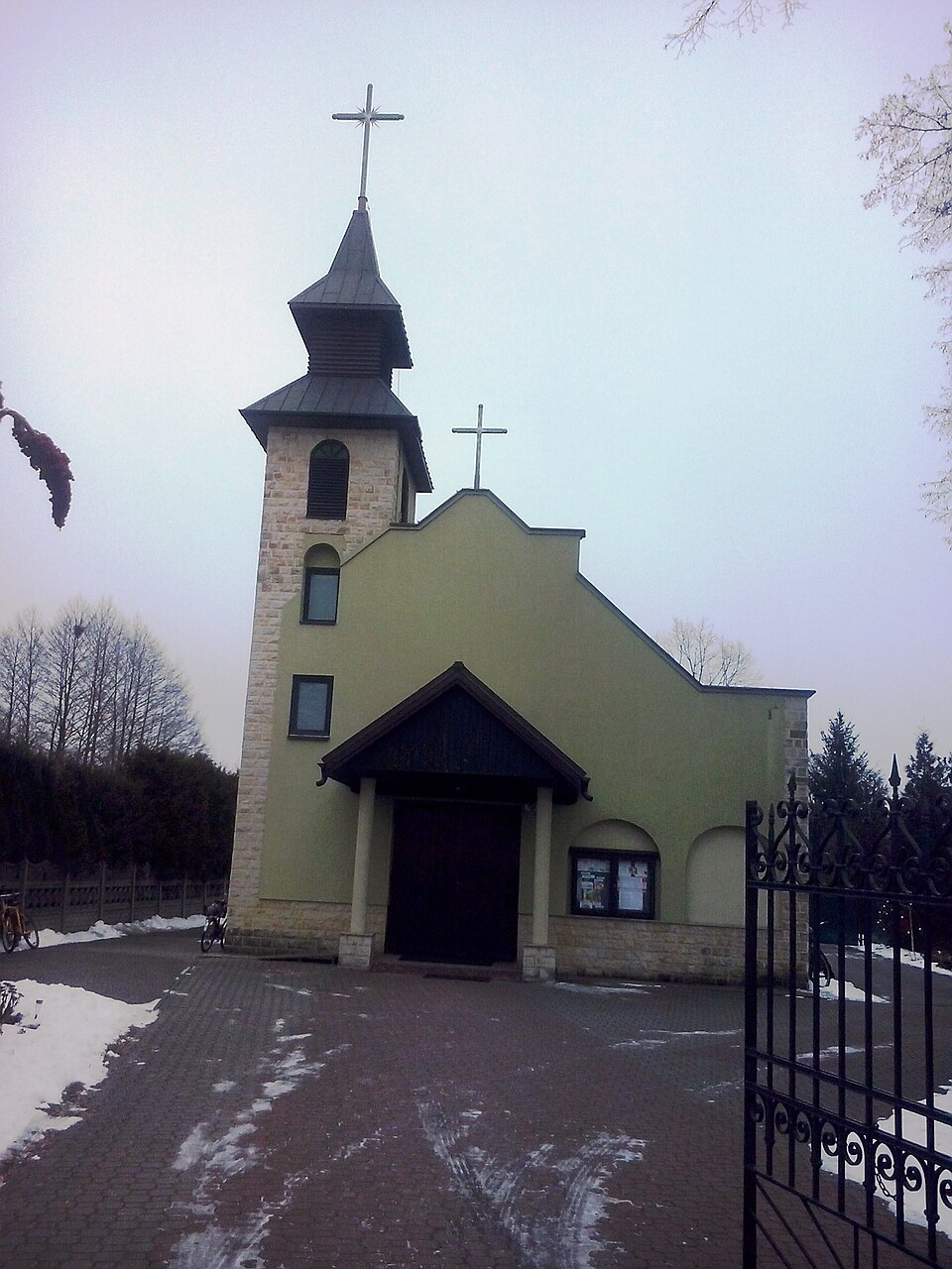 Kościół MB Częstochowskiej – Gwizdały