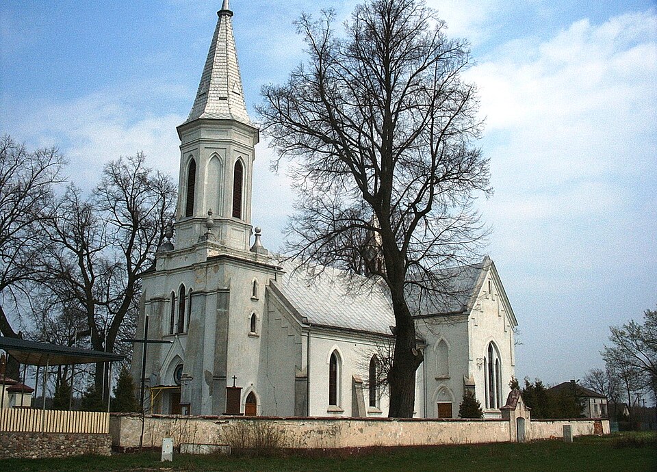 Kościół Narodzenia NMP – Pieczyska