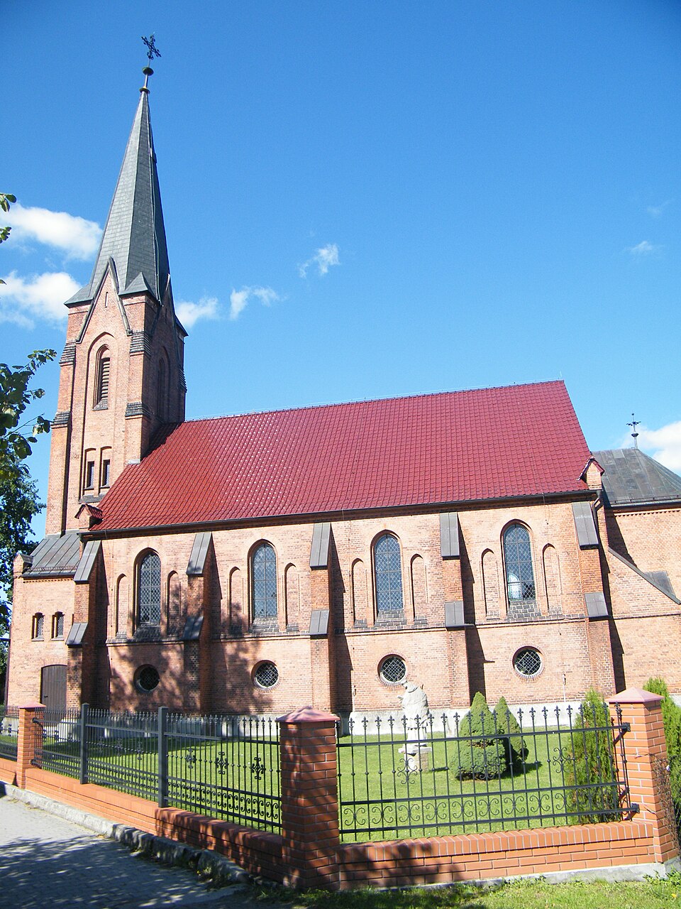 Kościół św. Michała Archanioła – Karłowice