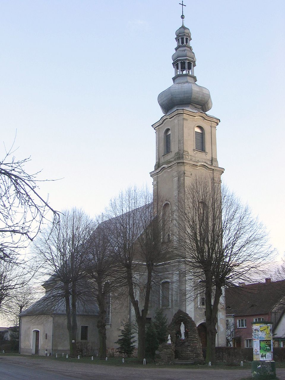 Kościół św. Michała Archanioła – Uraz