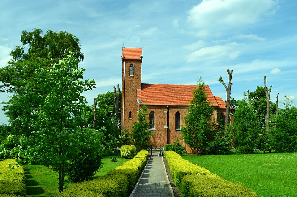 Kościół Narodzenia NMP – Imielno